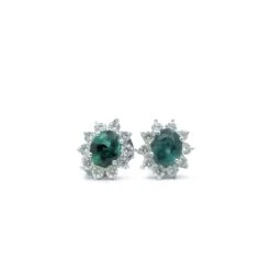 Boucles D'oreilles En Or Blanc, émeraude Et Diamants