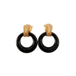 Boucles D'oreilles Interchangeables VAN CLEEF & ARPELS En Or Jaune, Onyx, Corail Blanc Et Diamants 9 Boucles D'oreilles Interchangeables VAN CLEEF & ARPELS En Or Jaune, Onyx, Corail Blanc Et Diamants -Castafiore Boutique boucles doreilles interchangeables van cleef arpels en or jaune onyx corail blanc et diamants 283056