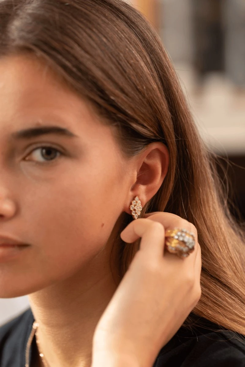 Boucles D'oreilles MAPPIN AND WEBB En Or Jaune Et Diamants 4 Boucles D'oreilles MAPPIN AND WEBB En Or Jaune Et Diamants – Image 4