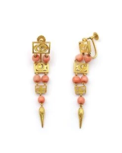 Boucles D'oreilles Pendantes En Or Jaune Et Corail -Castafiore Boutique boucles doreilles pendantes en or jaune et corail 676994