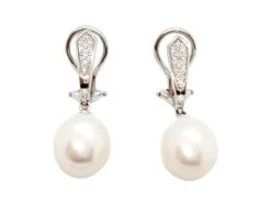 Boucles D'oreilles Pendantes ISABELLE LANGLOIS En Or Blanc, Perles Et Diamants