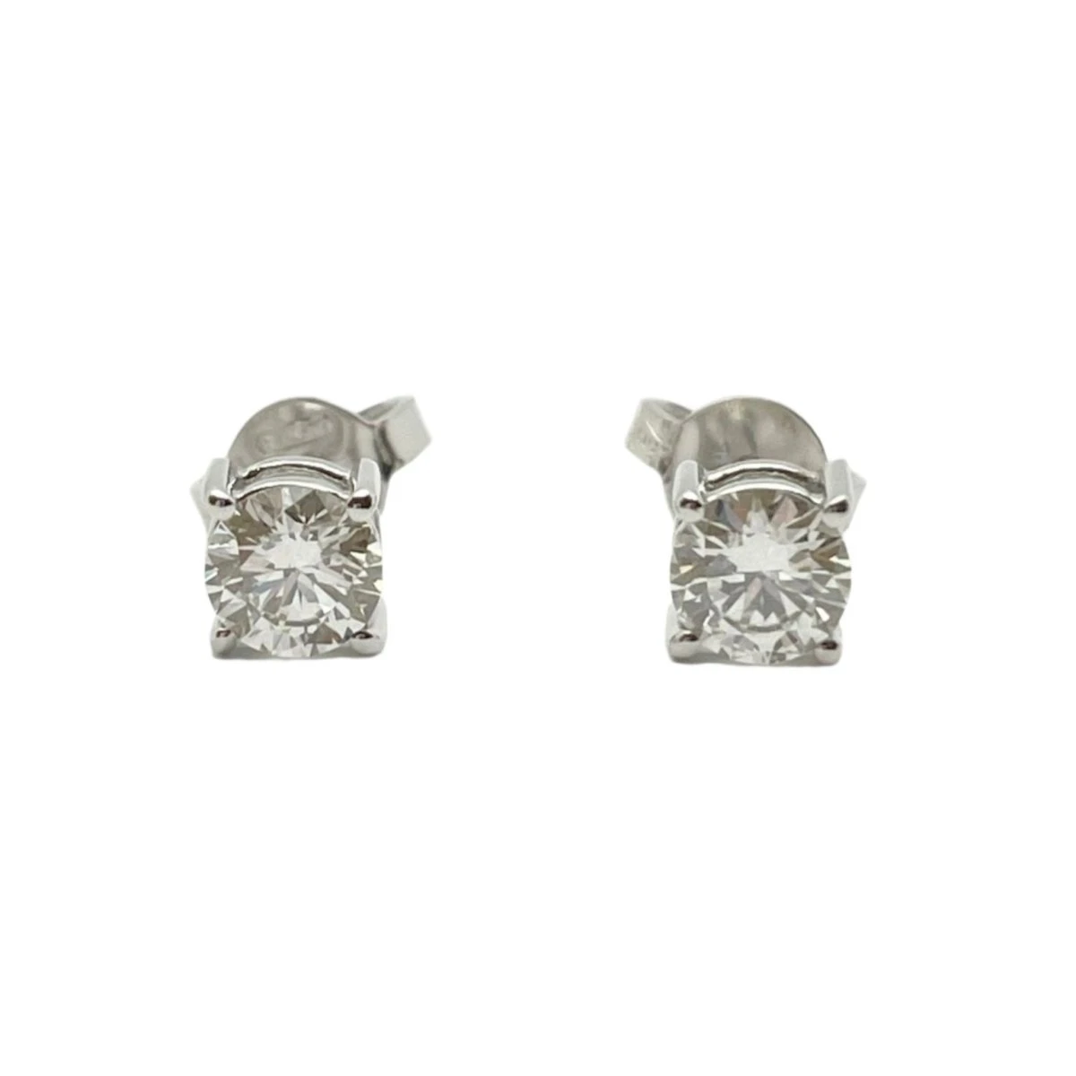 Boucles D'oreilles Puces En Or Blanc Et Diamants Naturels 1 Boucles D'oreilles Puces En Or Blanc Et Diamants Naturels