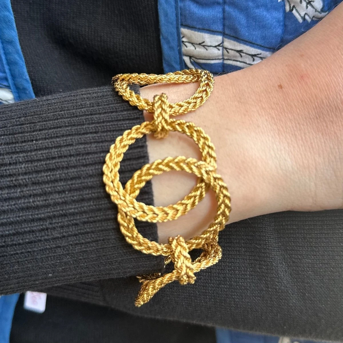 Bracelet "Cercles Torsadés" En Or Jaune 2 Bracelet "Cercles Torsadés" En Or Jaune – Image 2