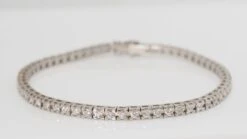 Bracelet De Luxe En Or Blanc Et Diamants 3,20 Carats -Castafiore Boutique bracelet de luxe en or blanc et diamants 320 carats 509352