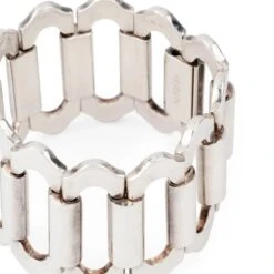 Bracelet HERMÈS "Ondine" En Argent -Castafiore Boutique bracelet en argent de la maison hermes modele ondine 773203