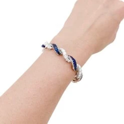 Miller Bracelet En Or Blanc, Saphirs Et Diamants 11 Miller Bracelet En Or Blanc, Saphirs Et Diamants -Castafiore Boutique bracelet en or blanc saphirs et diamants 761157