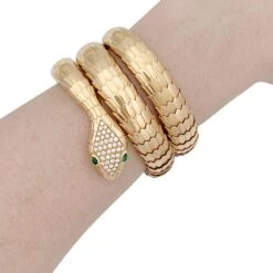 Miller Bracelet ILLARIO, "Serpent",en Or Jaune, Diamant Et Emeraude -Castafiore Boutique bracelet illario serpent en or jaune diamant et emeraude 320771