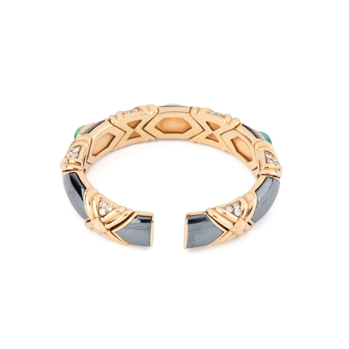 Bracelet Jonc BULGARI En Or Jaune, Hématite, émeraudes Et Diamants 3 Bracelet Jonc BULGARI En Or Jaune, Hématite, émeraudes Et Diamants – Image 3