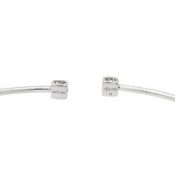 Bracelet Jonc DINH VAN "Le Cube" En Or Blanc Et Diamants 10 Bracelet Jonc DINH VAN "Le Cube" En Or Blanc Et Diamants -Castafiore Boutique bracelet jonc dinh van le cube en or blanc et diamants 646345