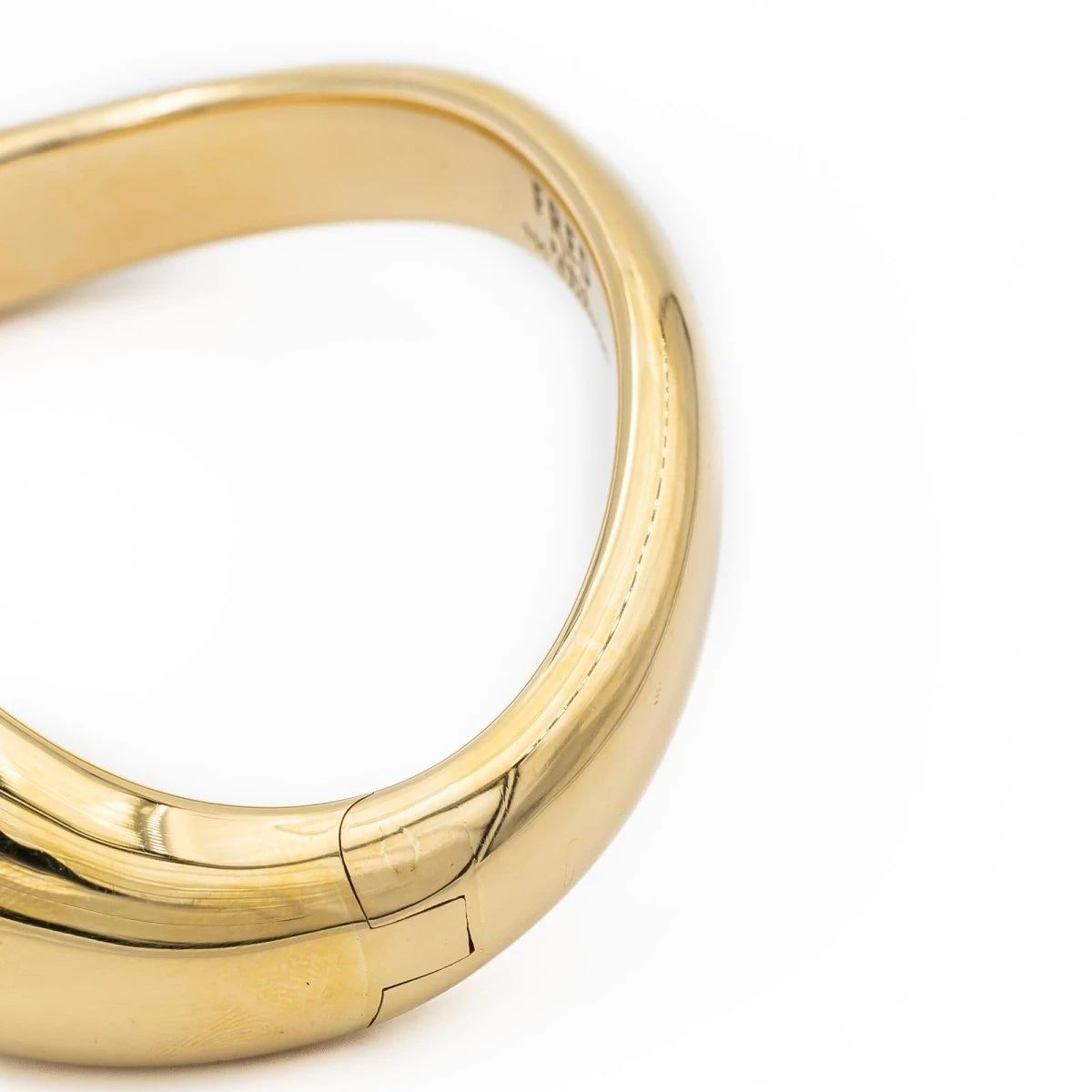 Bracelet Jonc FRED Mouvementé En Or Jaune 7 Bracelet Jonc FRED Mouvementé En Or Jaune – Image 7