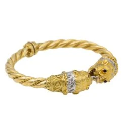 Bracelet Jonc Lions En Or Jaune Et Diamants -Castafiore Boutique bracelet jonc lions en or jaune et diamants 137517