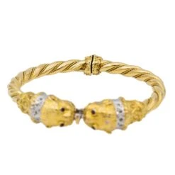 Bracelet Jonc Lions En Or Jaune Et Diamants -Castafiore Boutique bracelet jonc lions en or jaune et diamants 507210