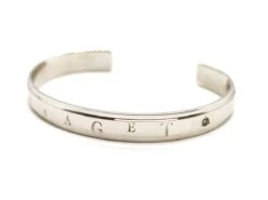 Bracelet Jonc PIAGET "Possession" En Or Blanc Et En Diamant -Castafiore Boutique bracelet jonc piaget possession en or blanc et en diamant 214896