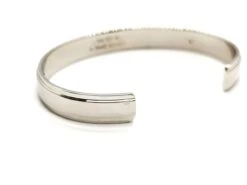 Bracelet Jonc PIAGET "Possession" En Or Blanc Et En Diamant -Castafiore Boutique bracelet jonc piaget possession en or blanc et en diamant 865425