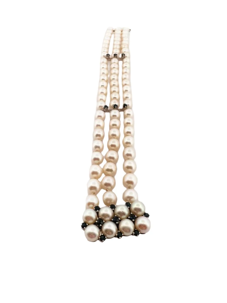 Bracelet Souple 3 Rangs De Perles En Or Blanc Et Saphirs 3 Bracelet Souple 3 Rangs De Perles En Or Blanc Et Saphirs – Image 3