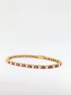 Bracelet Tennis Vintage En Or, Rubis Et Diamants -Castafiore Boutique bracelet tennis vintage en or rubis et diamants 637700