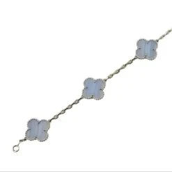 Bracelet VAN CLEEF & ARPELS "Alhambra" En Or Blanc Et Calcédoine -Castafiore Boutique bracelet van cleef arpels alhambra en or blanc et calcedoine 245777