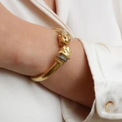 Bracelet ZOLOTAS "Tête De Félins" En Or Jaune, Rubis Et Diamants -Castafiore Boutique bracelet zolotas tete de felins en or jaune rubis et diamants 854292