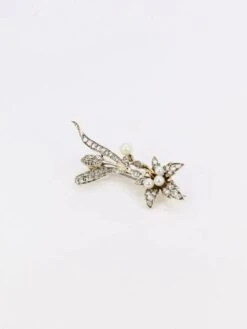Broche Ancienne Fleur Or Diamants Perles Fines -Castafiore Boutique broche ancienne fleur or diamants perles fines 877081