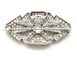 Broche Art Déco En Or Blanc Et Platine Pavé Diamants -Castafiore Boutique broche art deco en or blanc et platine pave diamants 294666