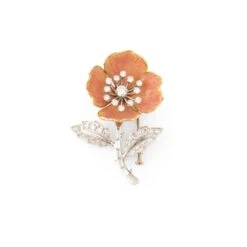 Broche BOUCHERON "Eglantine" En Or Blanc, émail Rose Et Diamants