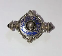 Broche Camée En Clip En émail -Castafiore Boutique broche camee en clip en email 715723