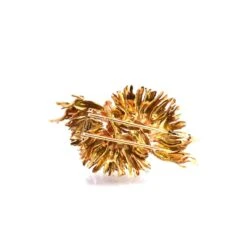 Broche CHAUMET En Or Jaune, Rubis Et Diamants 5 Broche CHAUMET En Or Jaune, Rubis Et Diamants -Castafiore Boutique broche chaumet en or jaune rubis et diamants 335621