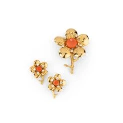 Broche Clip CHAUMET En Or Jaune, Corail Rose Et Diamants -Castafiore Boutique broche clip chaumet en or jaune corail rose et diamants 735014