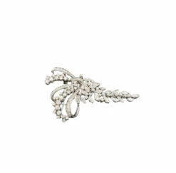 Broche Épingle Noeud En Or Blanc Et Diamants -Castafiore Boutique broche epingle en or blanc et diamants 375758