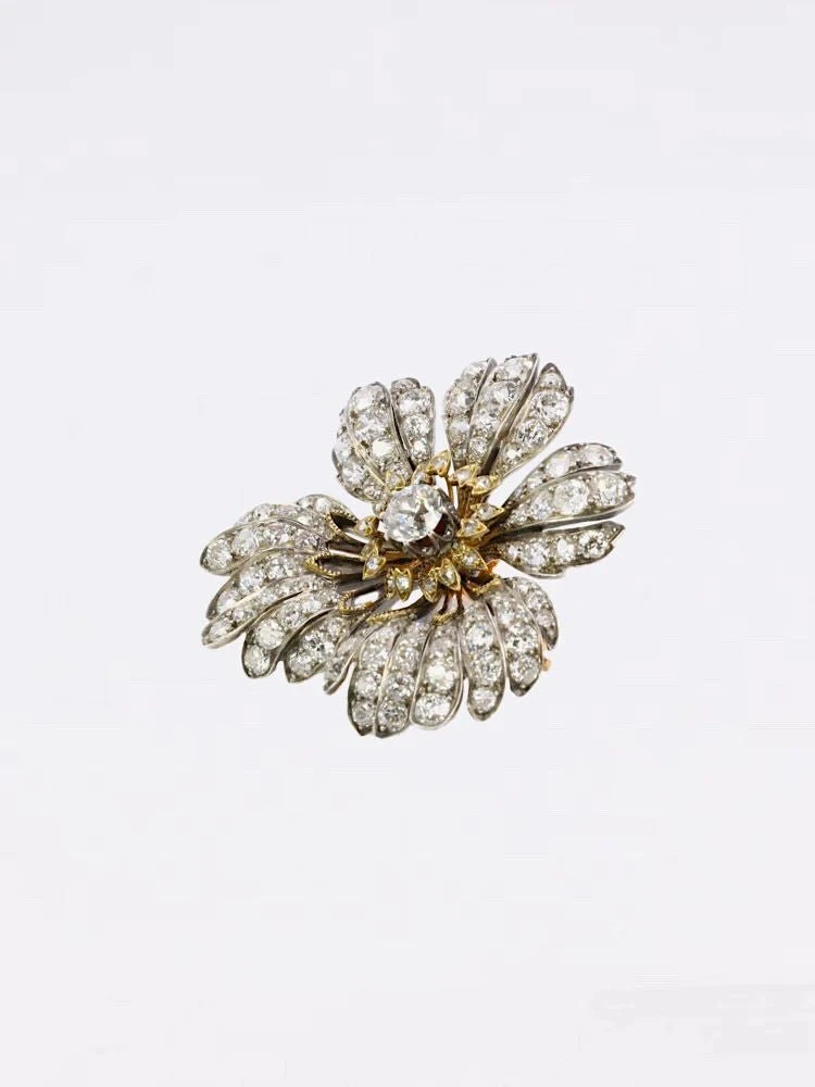 Broche Fleur Ancienne Or Argent Diamants Taille Ancienne 4 Broche Fleur Ancienne Or Argent Diamants Taille Ancienne – Image 4