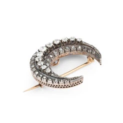 Broche Épingle Lune En Or Jaune, Argent Et Diamants -Castafiore Boutique broche lune en or jaune argent et diamants 164925