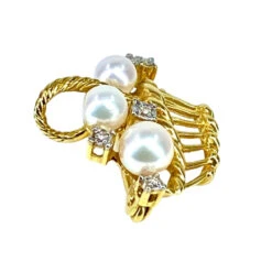 Broche En Or Jaune, Perles Et Diamants 7 Broche En Or Jaune, Perles Et Diamants -Castafiore Boutique broche panier en or jaune 18 carats 3 perles et 5 diamants 165126