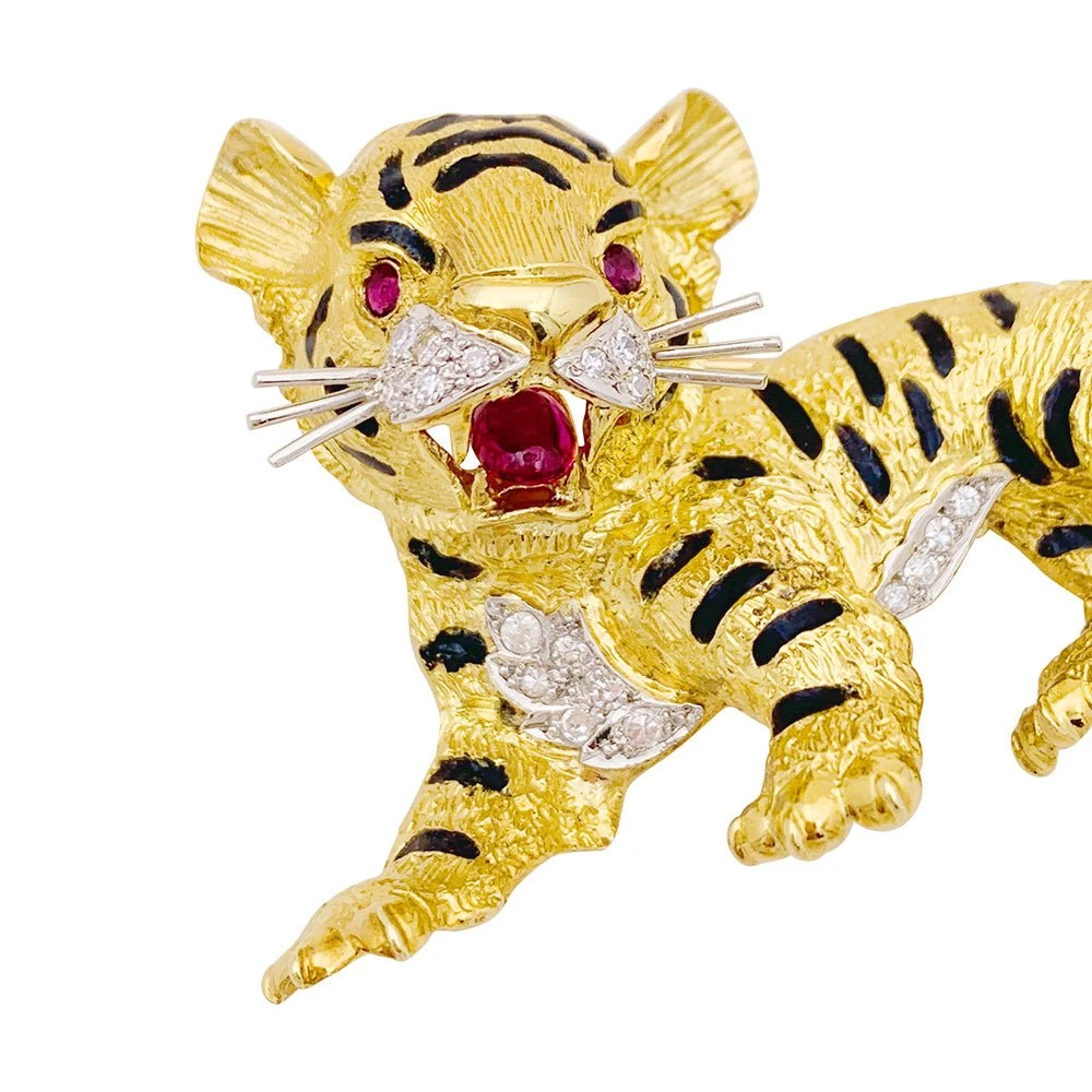 Miller Broche SANZ "Tigre", Or Jaune, Diamants, Rubis, émail 5 Miller Broche SANZ "Tigre", Or Jaune, Diamants, Rubis, émail – Image 5