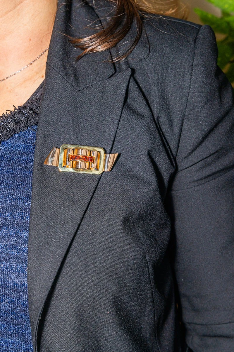 Broche Tank En Or Jaune Et Citrine 2 Broche Tank En Or Jaune Et Citrine – Image 2