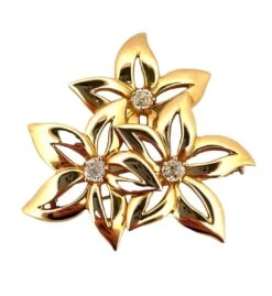 Broche Trois Fleurs En Or Jaune Et Diamants