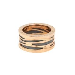 BULGARI - Bague B.zero1 Design Legend Z. HADID Genderless, Or Rose Et Céramique -Castafiore Boutique bulgari bague bzero1 design legend z hadid genderless or rose et ceramique 604557