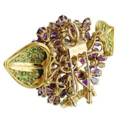 Miller Clip René Boivin,"Bouquet De Violettes", Or Jaune, Gemmes De Couleur. 13 Miller Clip René Boivin,"Bouquet De Violettes", Or Jaune, Gemmes De Couleur. -Castafiore Boutique clip rene boivinbouquet de violettes or jaune gemmes de couleur 143791