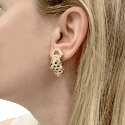 Miller Clips D'oreilles O.J. PERRIN, Or Jaune, Saphirs Et émeraudes Et Diamants 11 Miller Clips D'oreilles O.J. PERRIN, Or Jaune, Saphirs Et émeraudes Et Diamants -Castafiore Boutique clips doreilles oj perrin or jaune saphirs et emeraudes et diamants 732140