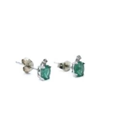 Clous D'oreilles En Or Blanc Et émeraude