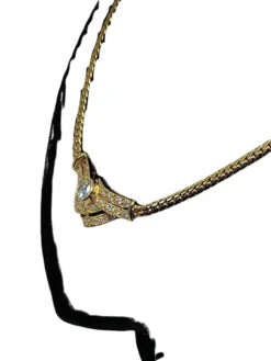 Collier En Or Jaune 18 Carats Et Motif En Diamants 11 Collier En Or Jaune 18 Carats Et Motif En Diamants -Castafiore Boutique collier en or jaune 18 carats et motif en diamants 493679