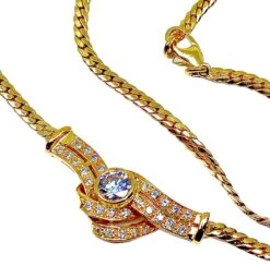 Collier En Or Jaune 18 Carats Et Motif En Diamants 9 Collier En Or Jaune 18 Carats Et Motif En Diamants -Castafiore Boutique collier en or jaune 18 carats et motif en diamants 605339