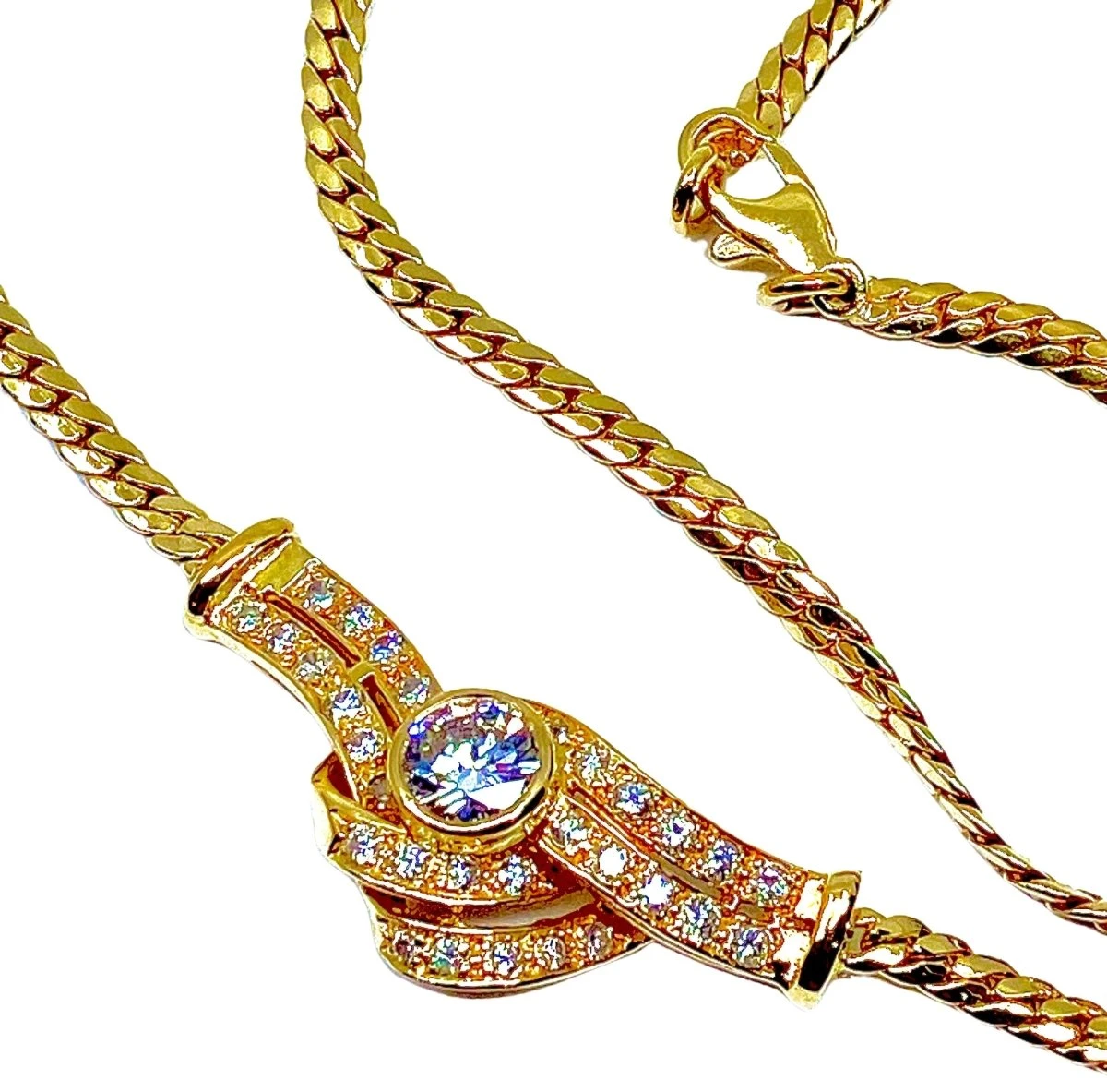 Collier En Or Jaune 18 Carats Et Motif En Diamants 3 Collier En Or Jaune 18 Carats Et Motif En Diamants – Image 3