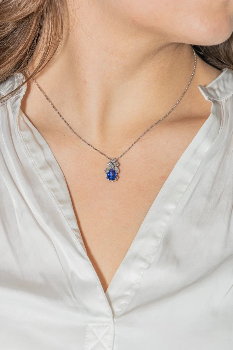 Collier Or Blanc Saphir 2 Collier Or Blanc Saphir – Image 2