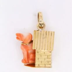 Collier Pendentif En Or Jaune Et Corail -Castafiore Boutique collier pendentif en or jaune et corail 336414