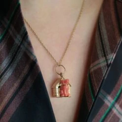 Collier Pendentif En Or Jaune Et Corail -Castafiore Boutique collier pendentif en or jaune et corail 890997