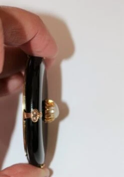 Collier Pendentif En Or Jaune Et En Onyx Et Perles 8 Collier Pendentif En Or Jaune Et En Onyx Et Perles -Castafiore Boutique collier pendentif en or jaune et en onyx et perles 497909