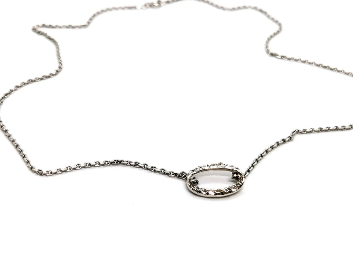 Collier Pendentif Oval En Or Blanc Et Diamants 3 Collier Pendentif Oval En Or Blanc Et Diamants – Image 3