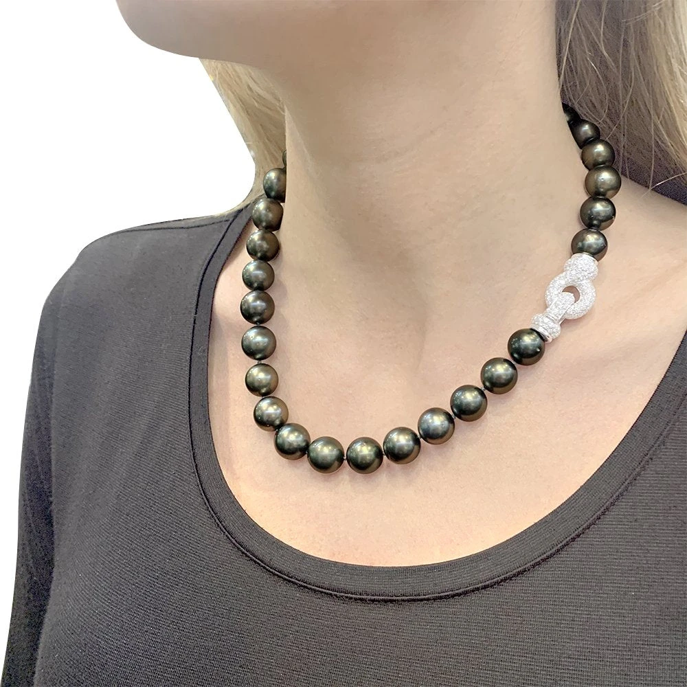 Miller Collier Perles De Tahiti En Or Blanc Et Diamants 8 Miller Collier Perles De Tahiti En Or Blanc Et Diamants – Image 8