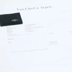 Collier Van Cleef & Arpels Lucky Alhambra Heart Nacre Blanche En Or Jaune 15 Collier Van Cleef & Arpels Lucky Alhambra Heart Nacre Blanche En Or Jaune -Castafiore Boutique collier van cleef arpels lucky alhambra heart nacre blanche en or jaune 226571