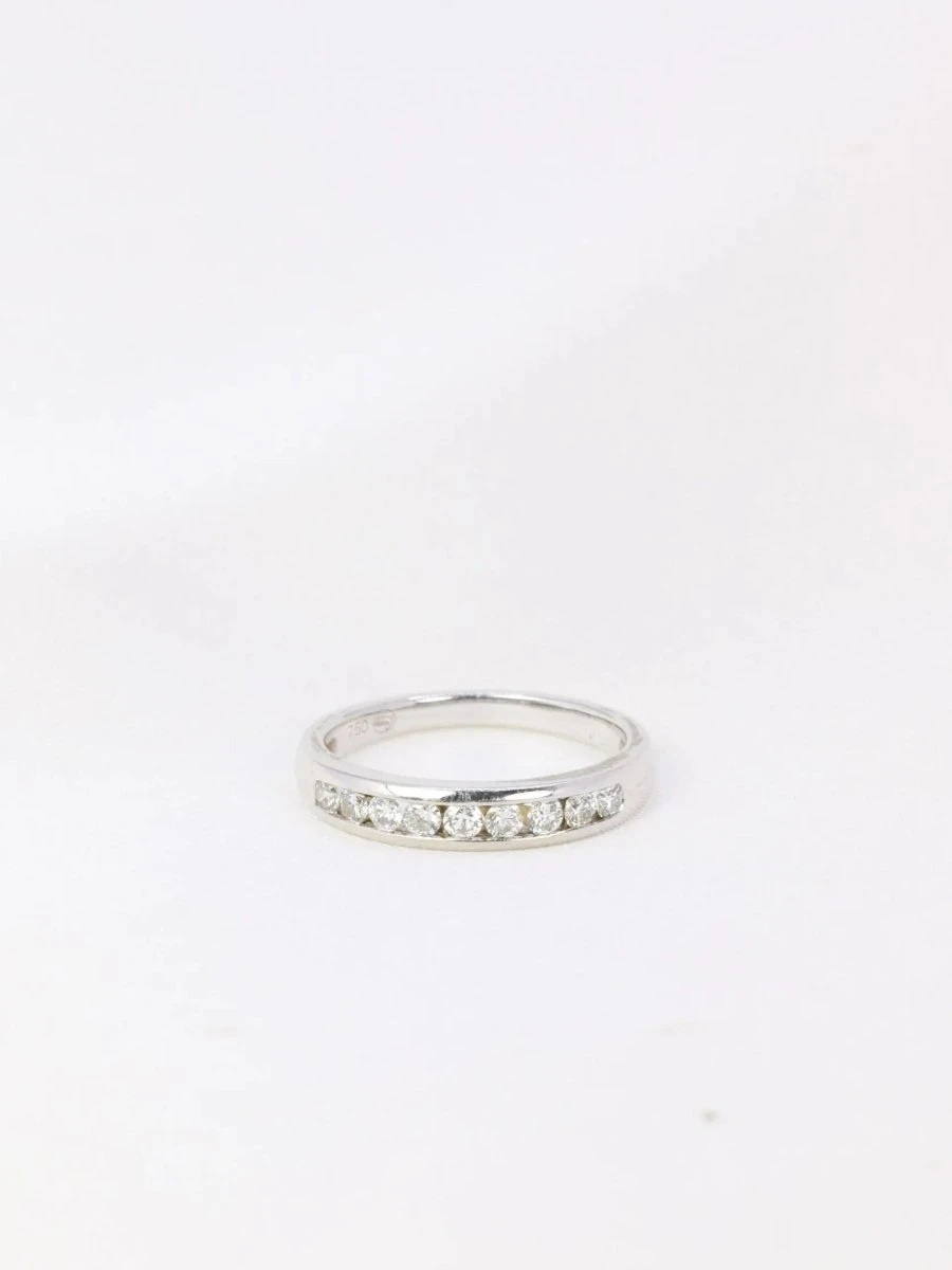 Demi-Alliance Américaine En Or Blanc Et Diamants 0,18 Ct 1 Demi-Alliance Américaine En Or Blanc Et Diamants 0,18 Ct